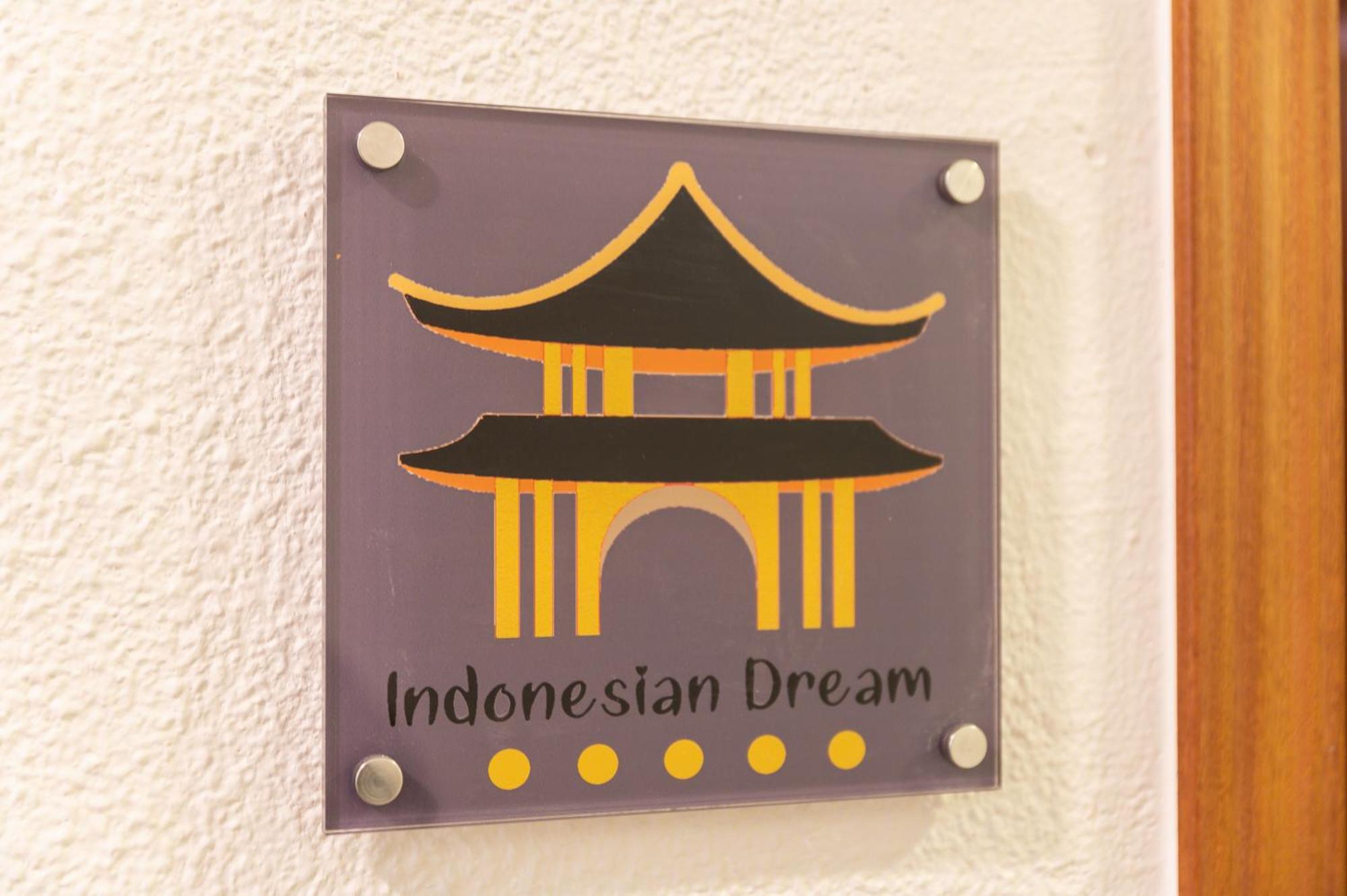 Indonesian Dreams By Iloftmalagaアパートメント エクステリア 写真